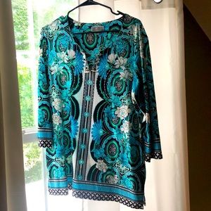 JM collection large, 3/4 length blouse.
